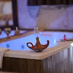 Hotel Almula Cave