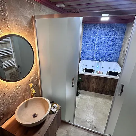 Hotel Almula Cave